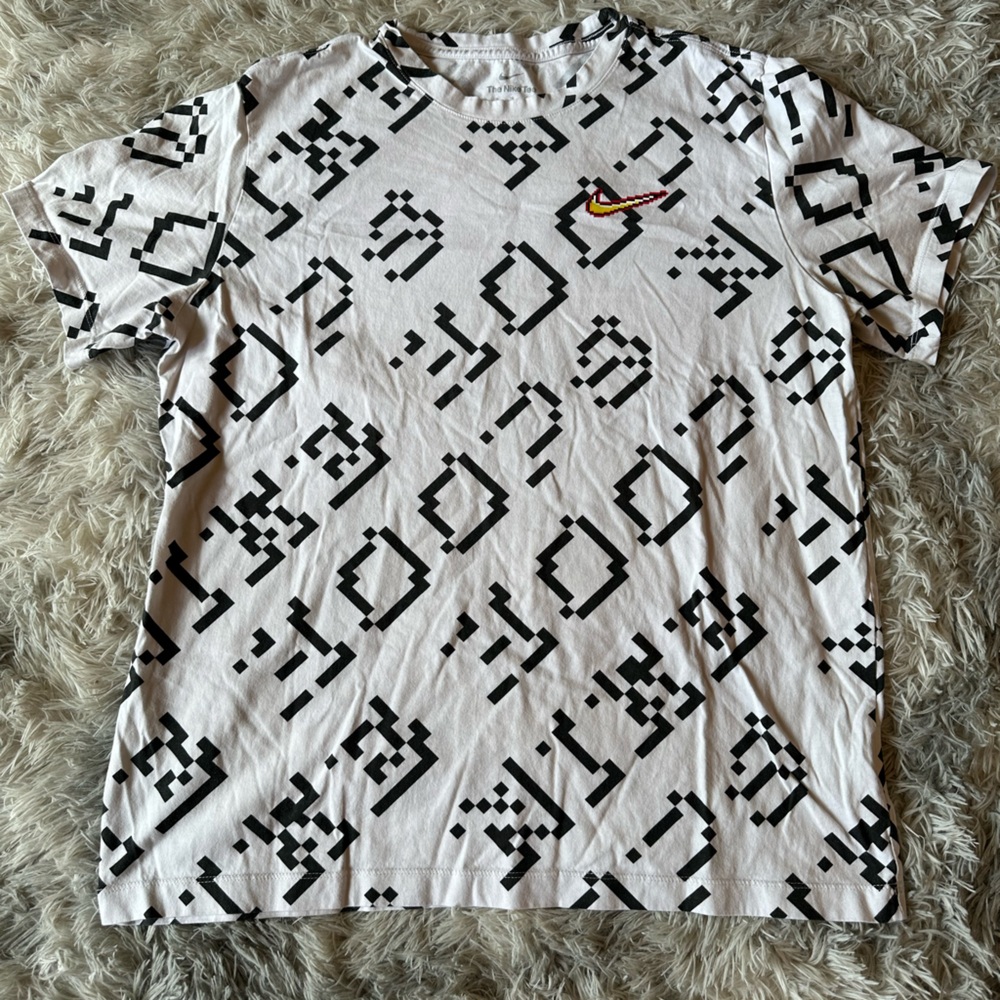 White Nike Hoops T-shirt